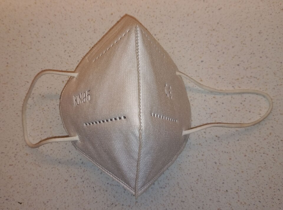 3M 8210 N95 Dust Mask (Box of 20) - 2
